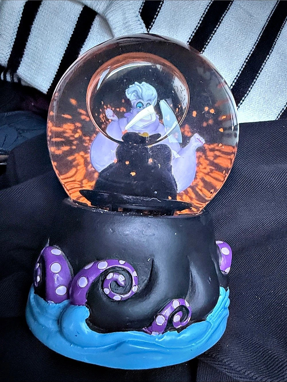 Disney Ursula snow globe Octopus Snow Globe Decor